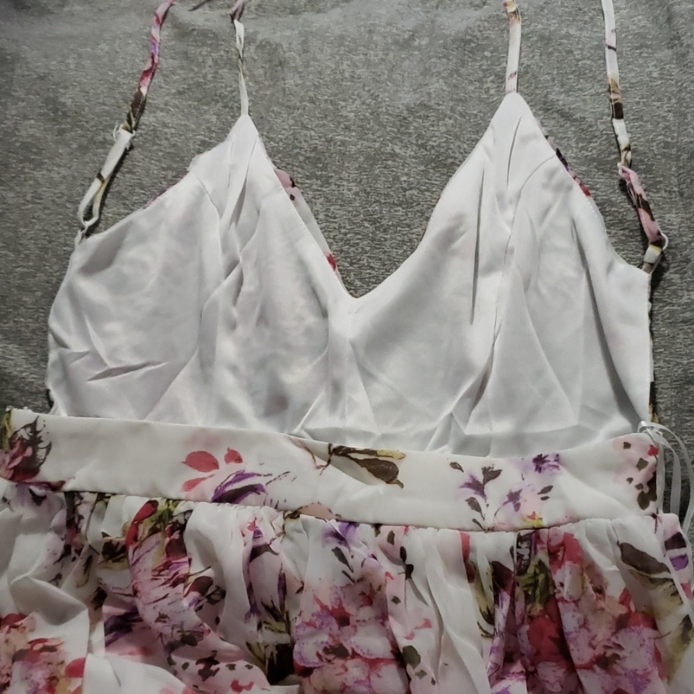 🎉🎊7X HP🎉🎊White Floral Maxi Dress - Picture 5 of 5